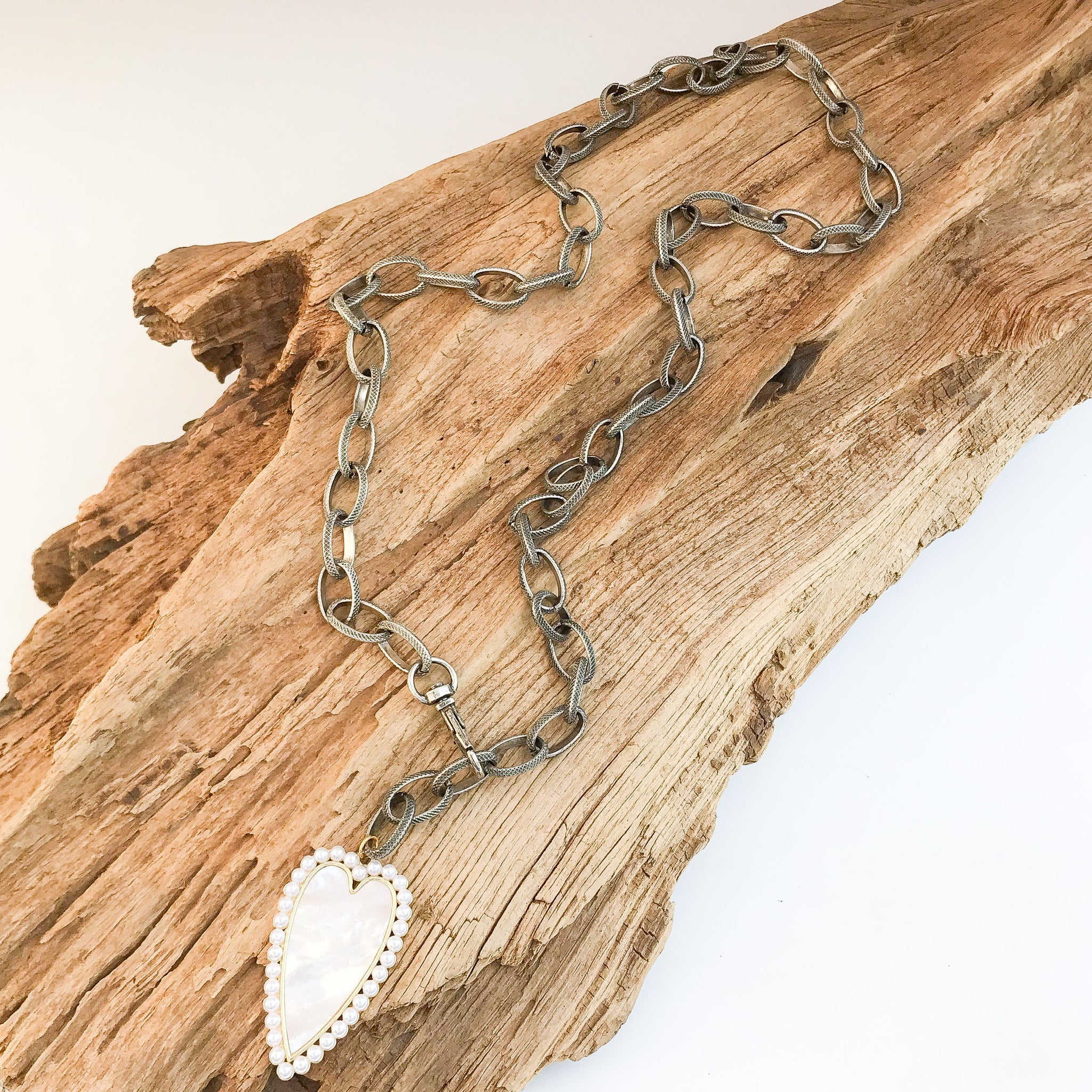 Long Pearl Trimmed Heart on Etched Chain