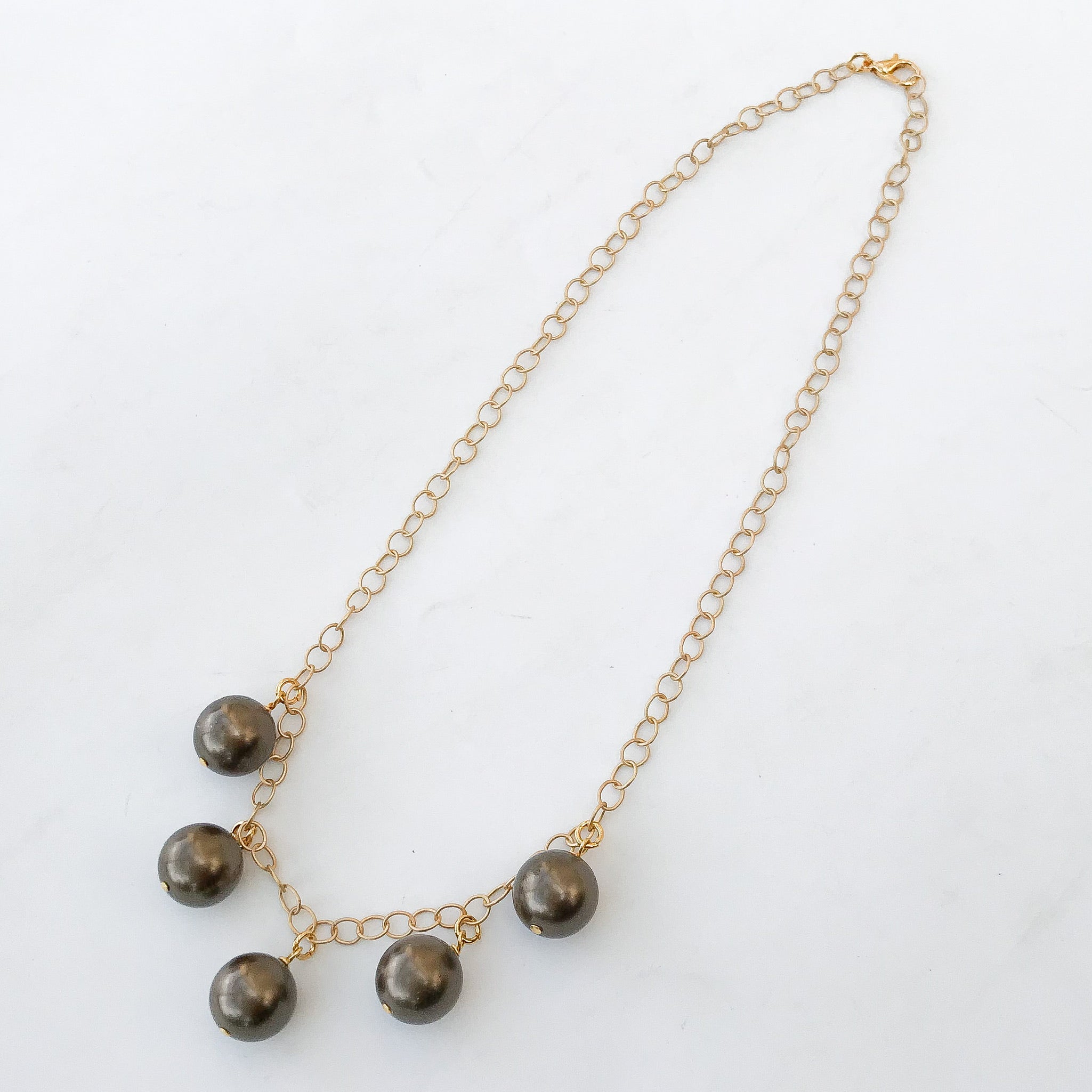 Quad Pearls on Circle Chain