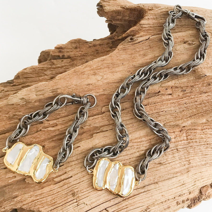 Triple Pearl on Twisted Etched Necklace