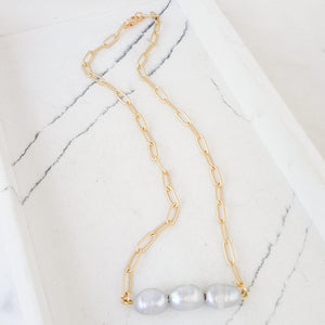 15” Large Paperclip Chain w/ Triple Pearl Connector
