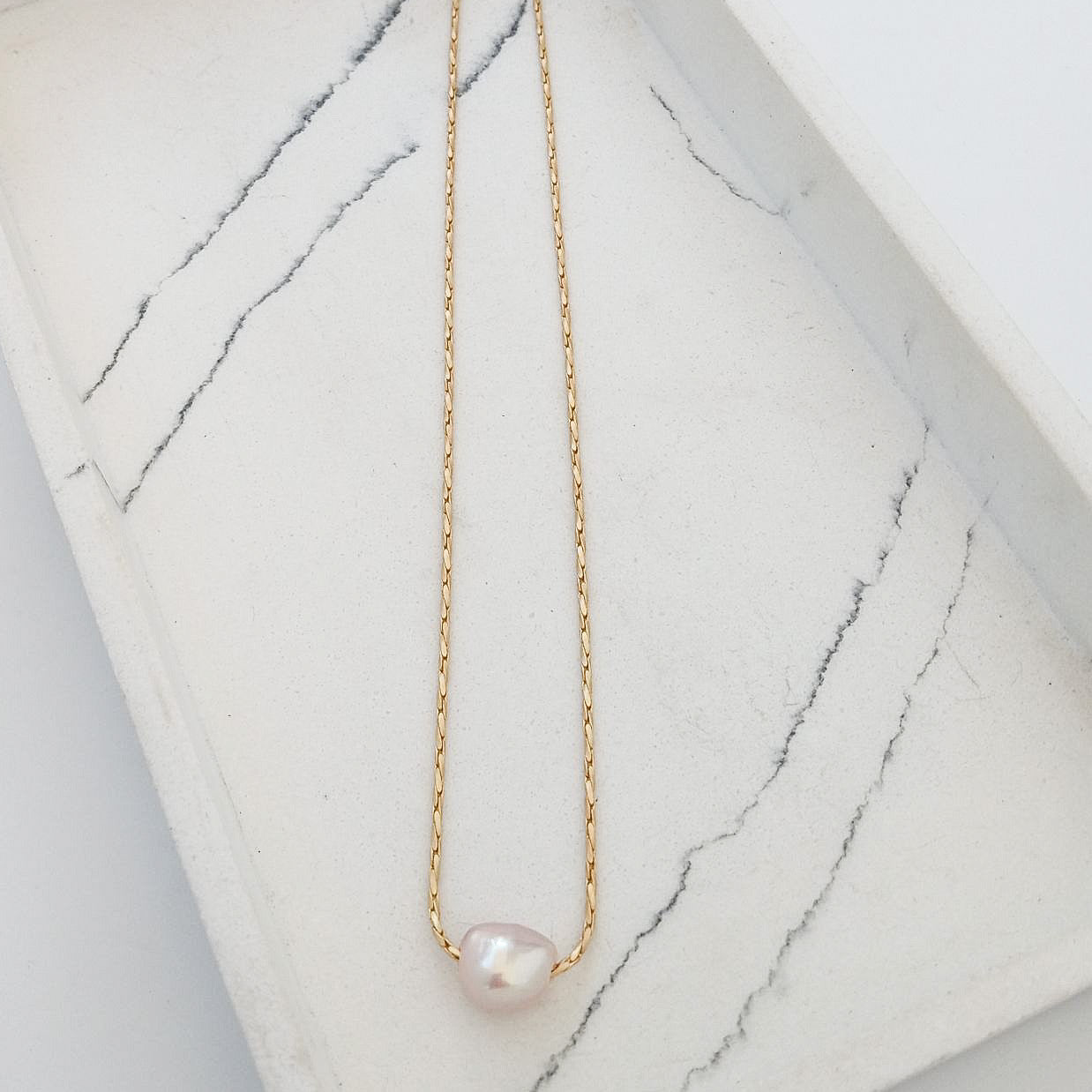 Petite Rope Chain 16” w/ Mini Pearl