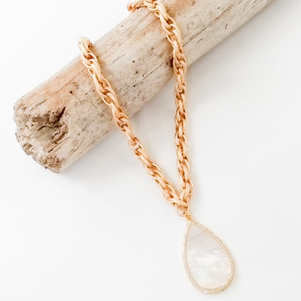 Mother Of Pearl Teardrop on Twisted Etched Chain