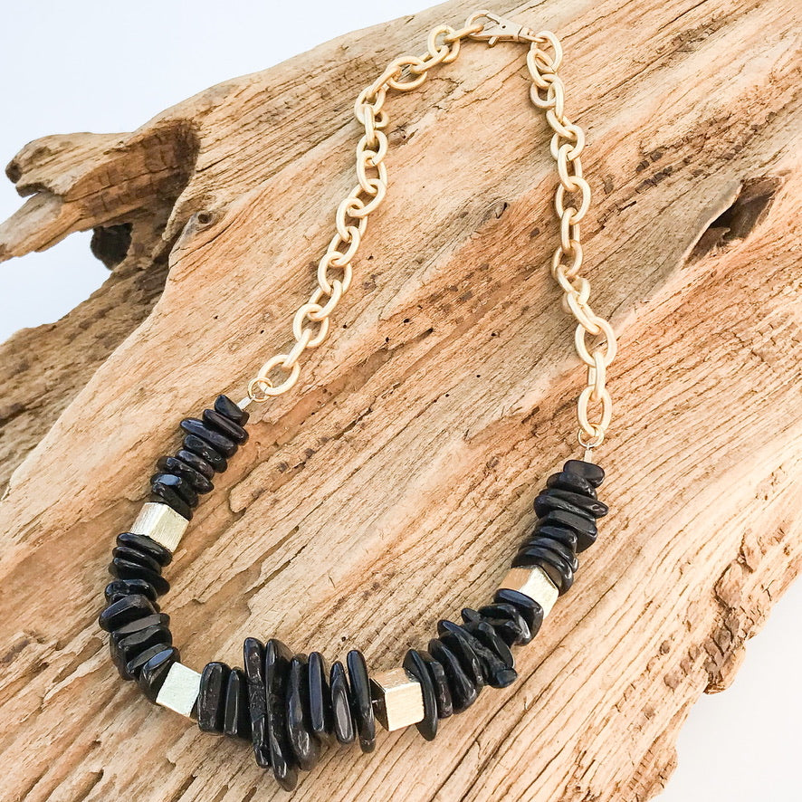 Chip Magnesite Necklace