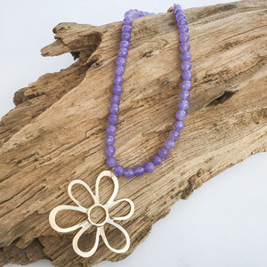 Abstract Daisy on Gemstone