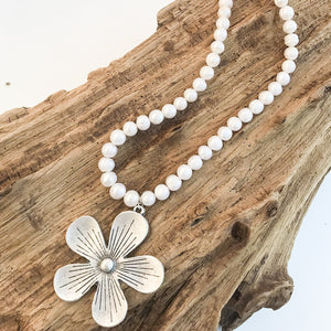 Retro Flower on Potato Pearls