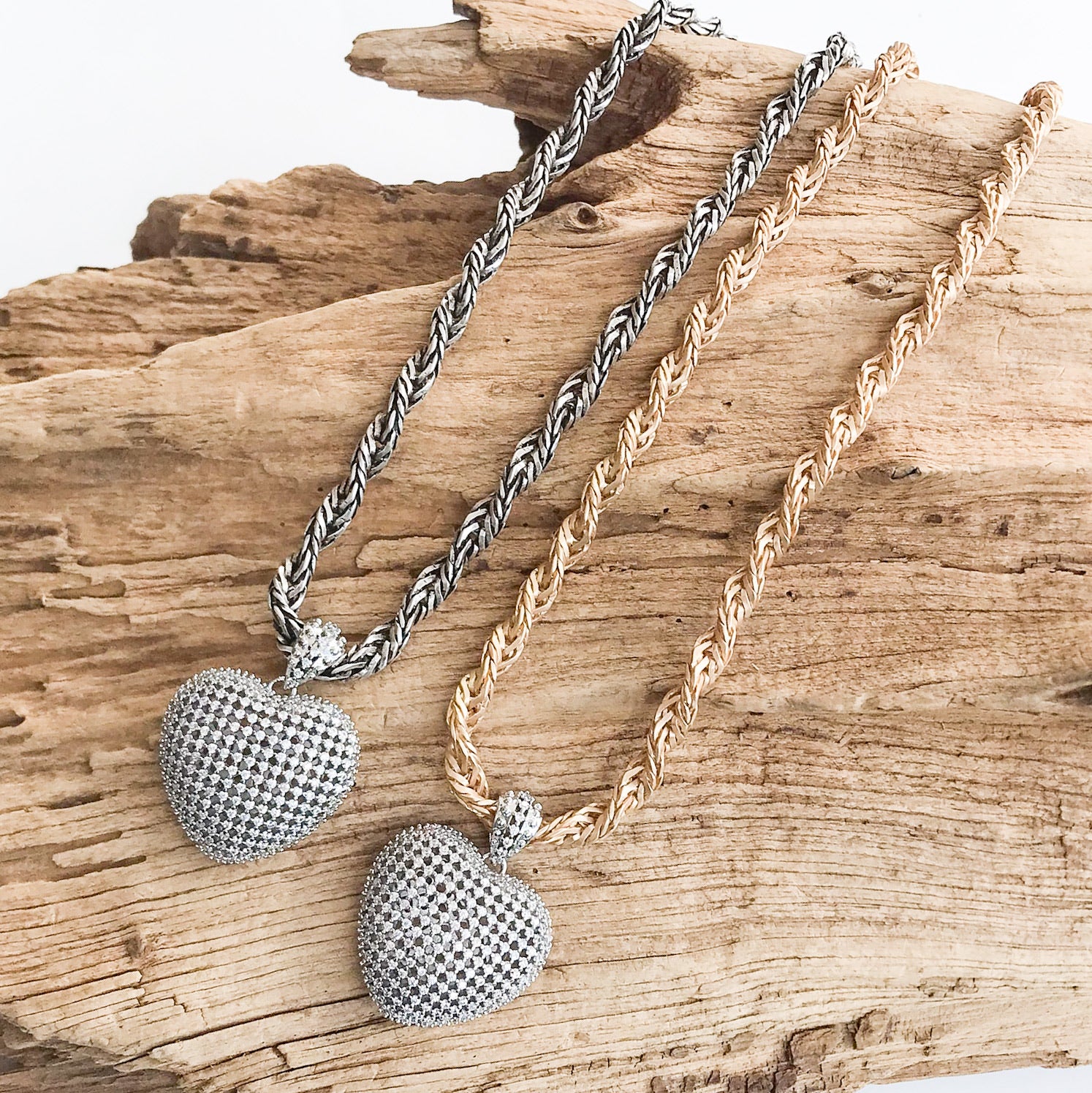 Filigree Heart on Lg Twisted Rope