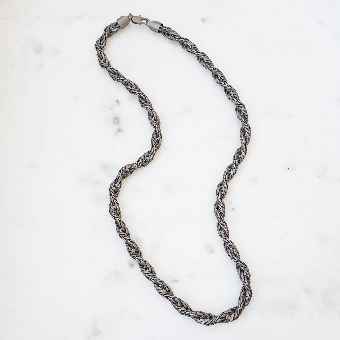 Large Twisted Rope Chain 18”
