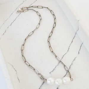15” Large Paperclip Chain w/ Triple Pearl Connector