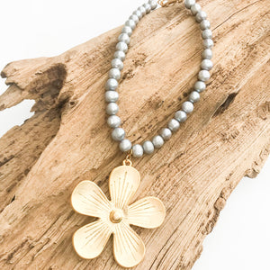 Retro Flower on Potato Pearls