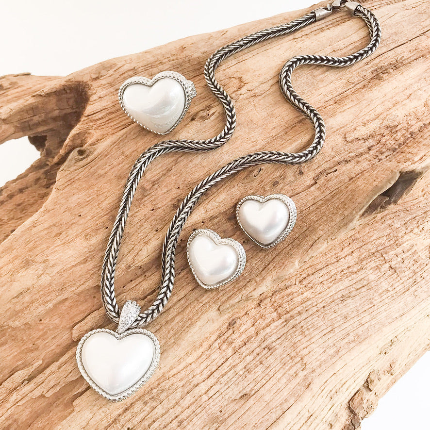 Heart Puff Pearl Earrings