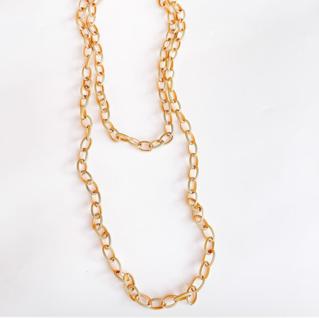 Long Etched Chain 32”