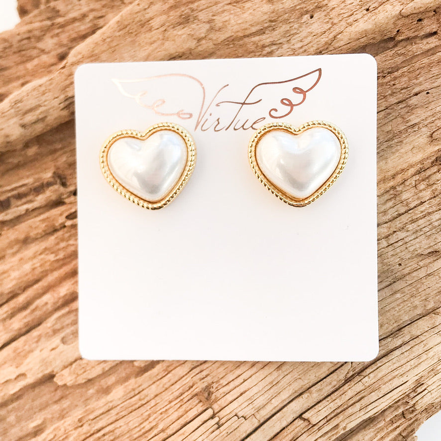 Heart Puff Pearl Earrings