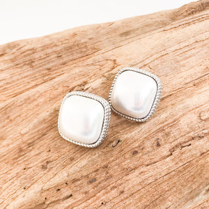 Square Puff Pearl Earrings