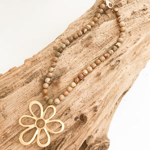 Abstract Daisy on Gemstone