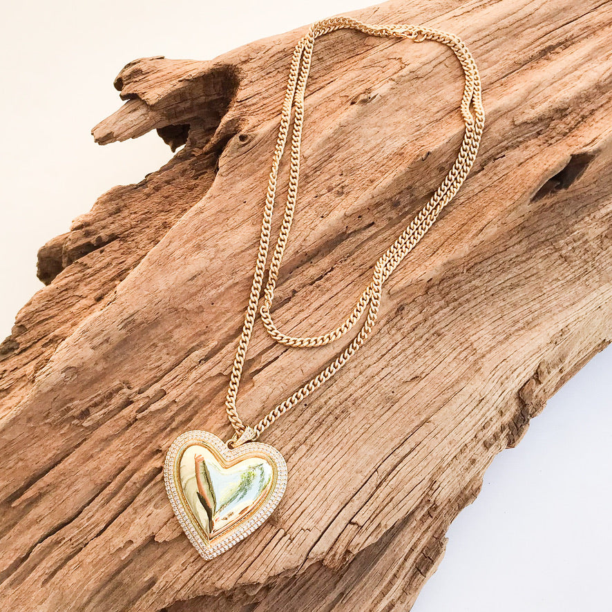 CZ Trimmed Metal Heart on Small Curb