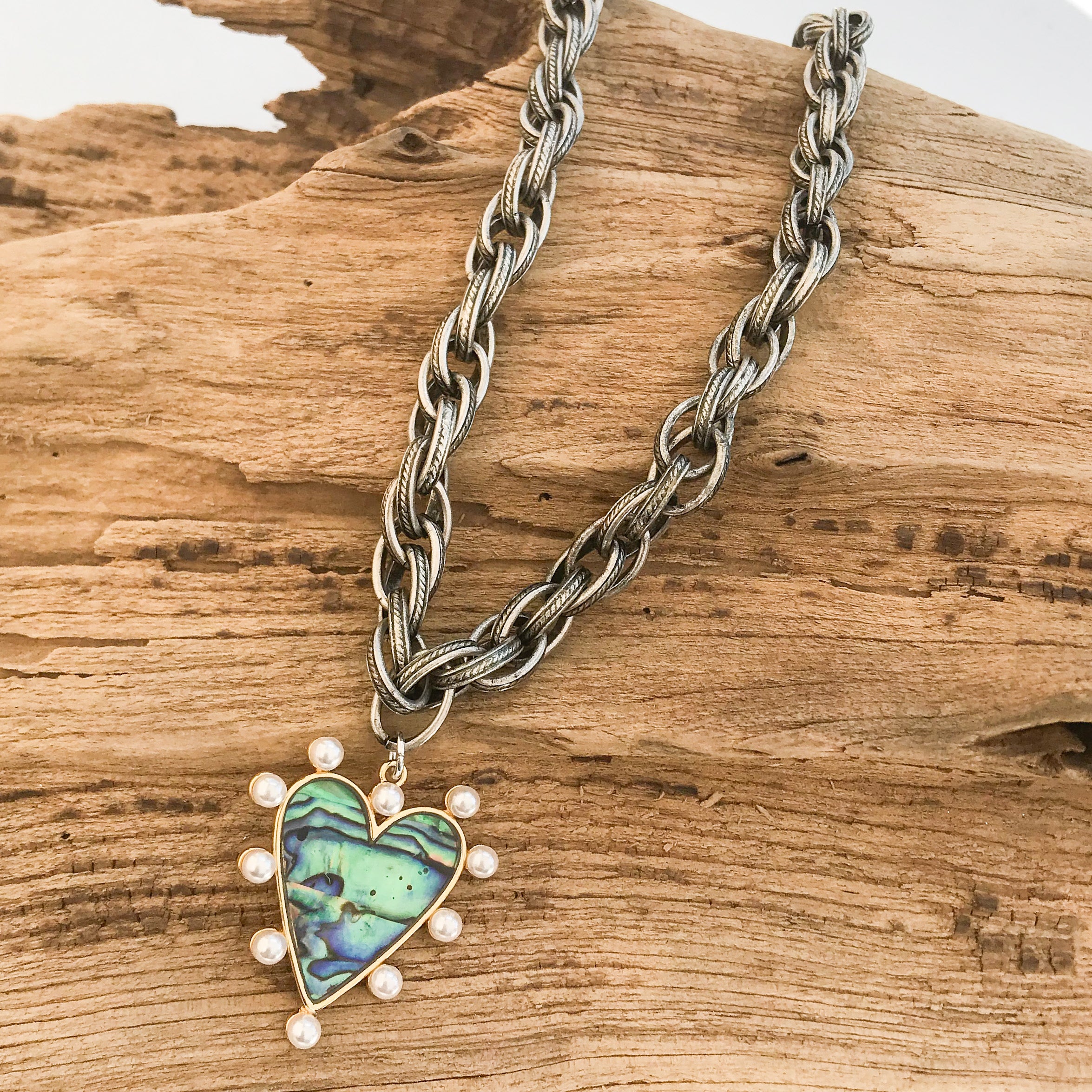Pearl Studded Heart on Twisted Etched Chain