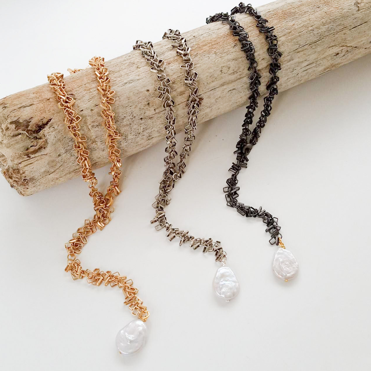 Squares Adjustable Drop Choker