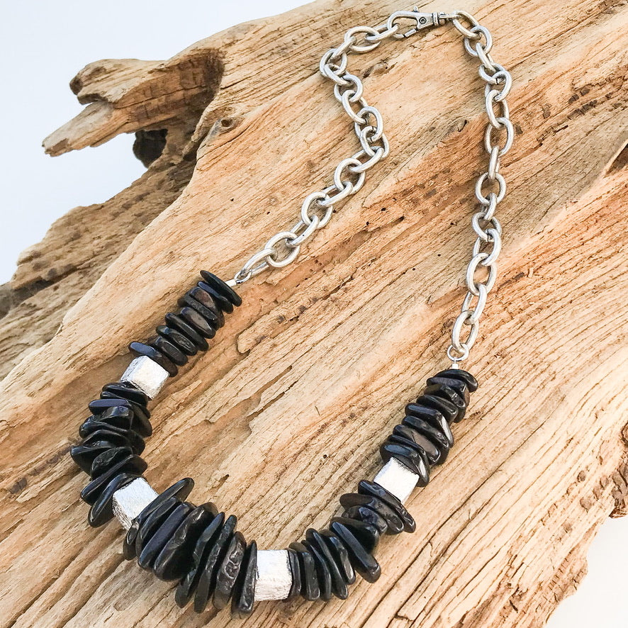 Chip Magnesite Necklace