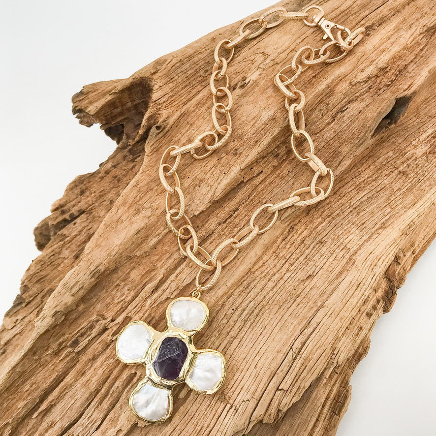 Pearl Clover Cross on Etched Chain