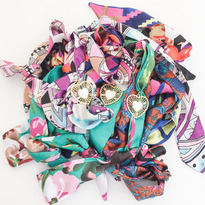 DOORBUSTER MYSTERY SCARF
