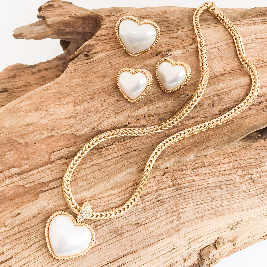 Puff Pearl Heart on Box Weave Necklace