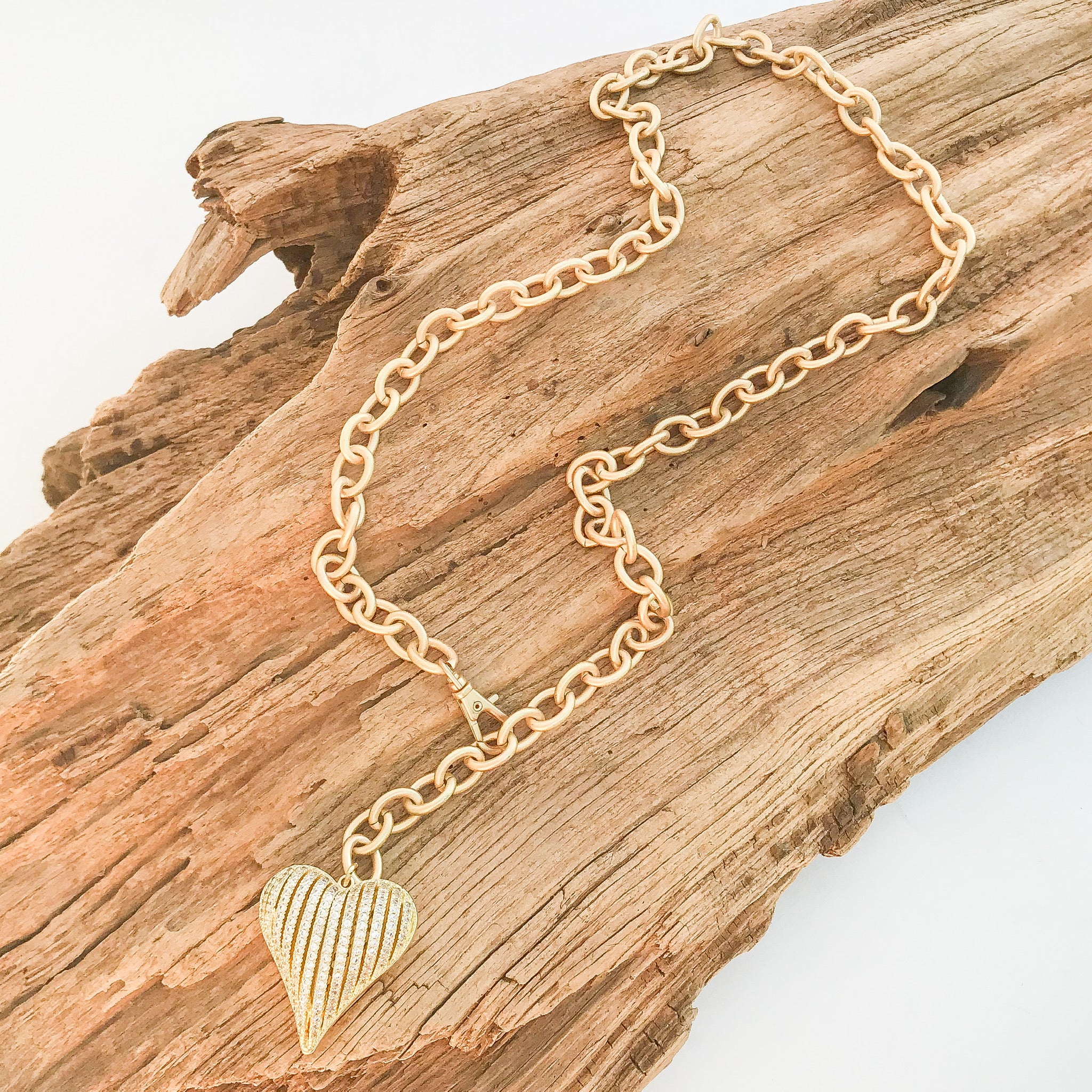 Ribbon Heart on Cable Chain Necklace