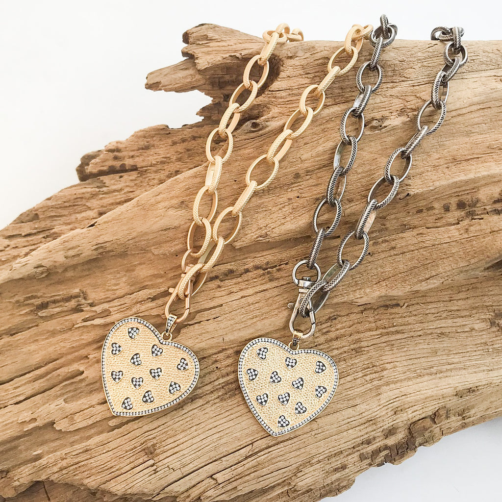 Etched Chain with Scattered Hearts