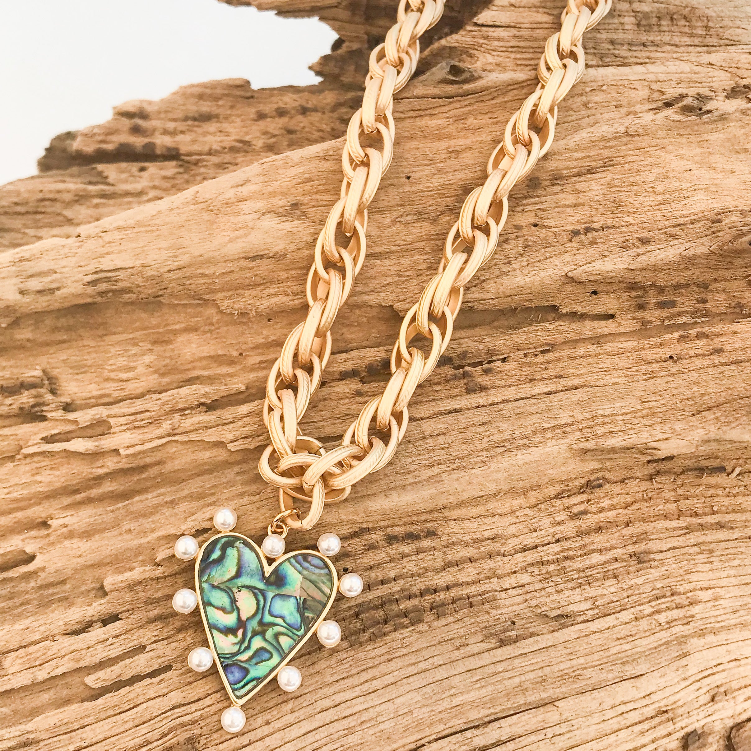 Pearl Studded Heart on Twisted Etched Chain