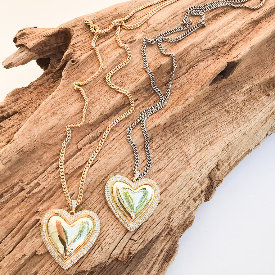 CZ Trimmed Metal Heart on Small Curb