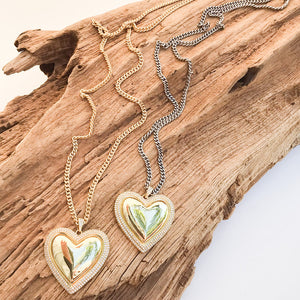CZ Trimmed Metal Heart on Small Curb