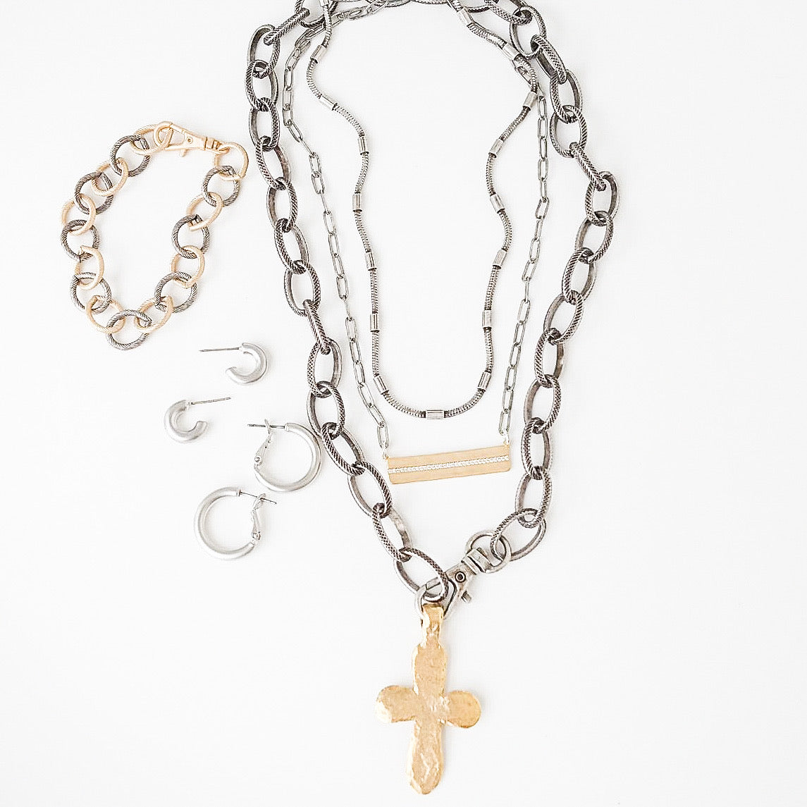 Etched Chain w/ Long-tail Cross 20”