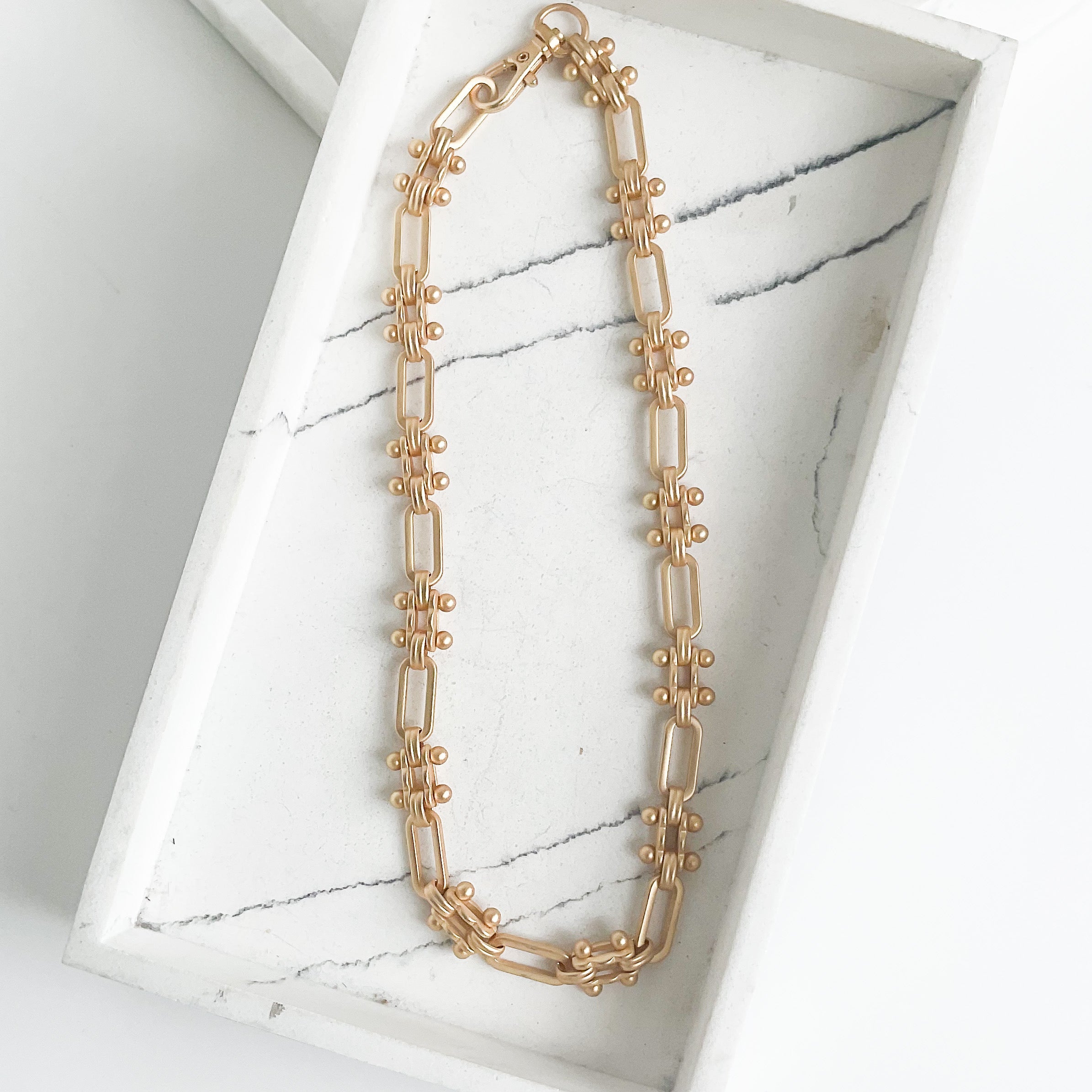 Hinge Chain Necklace