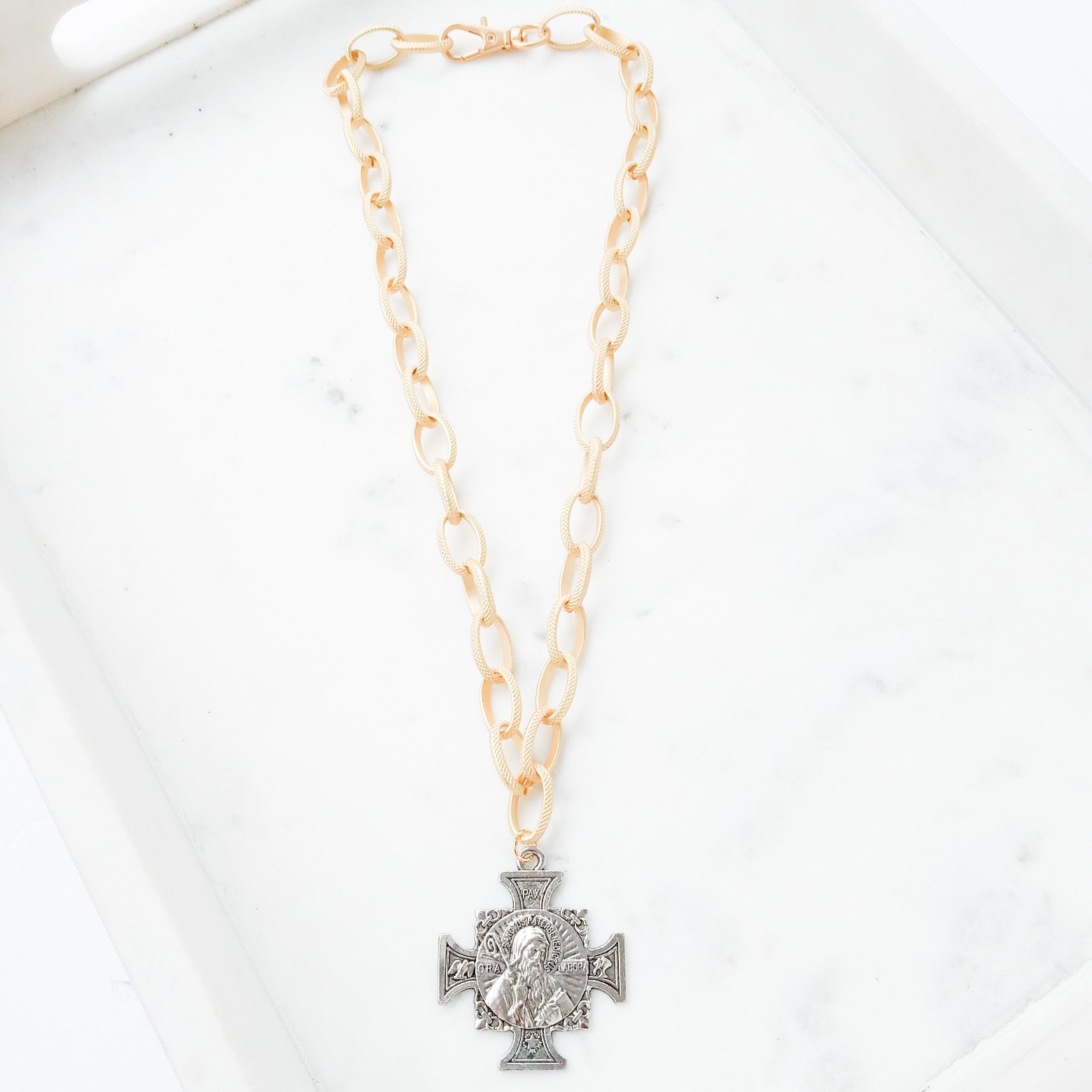 St Ben 20” Etched Chain Necklace