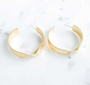 Twisted Hoop