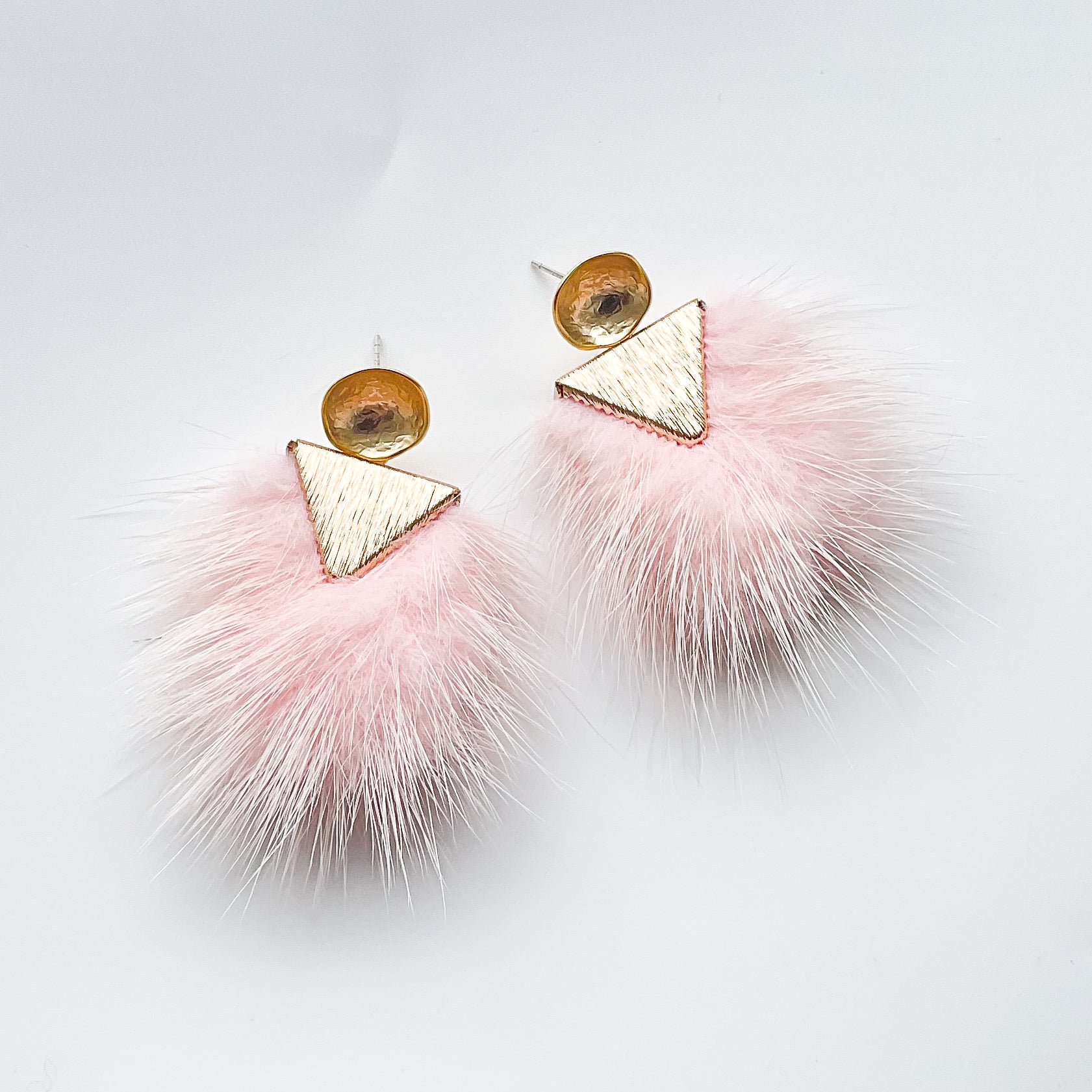Hammered Post w/ Fur Pendant