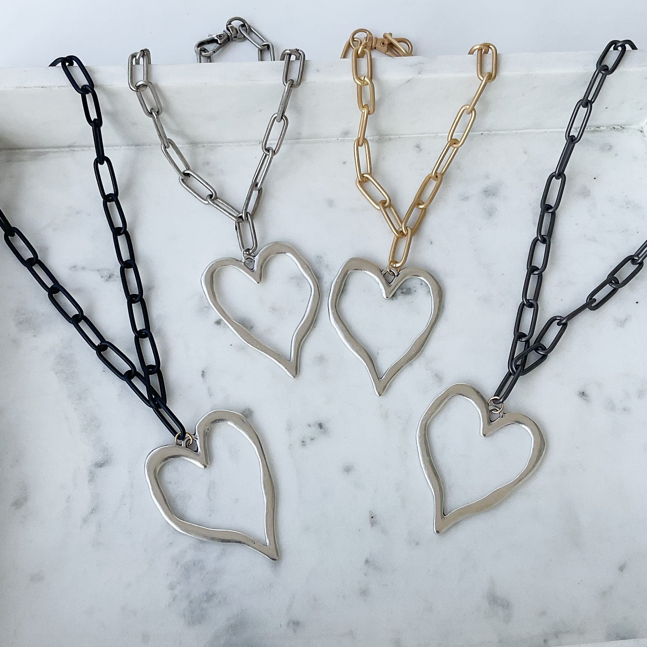 18” XL Paperclip w Heart Pendant