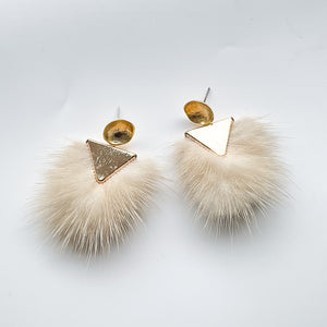 Hammered Post w/ Fur Pendant