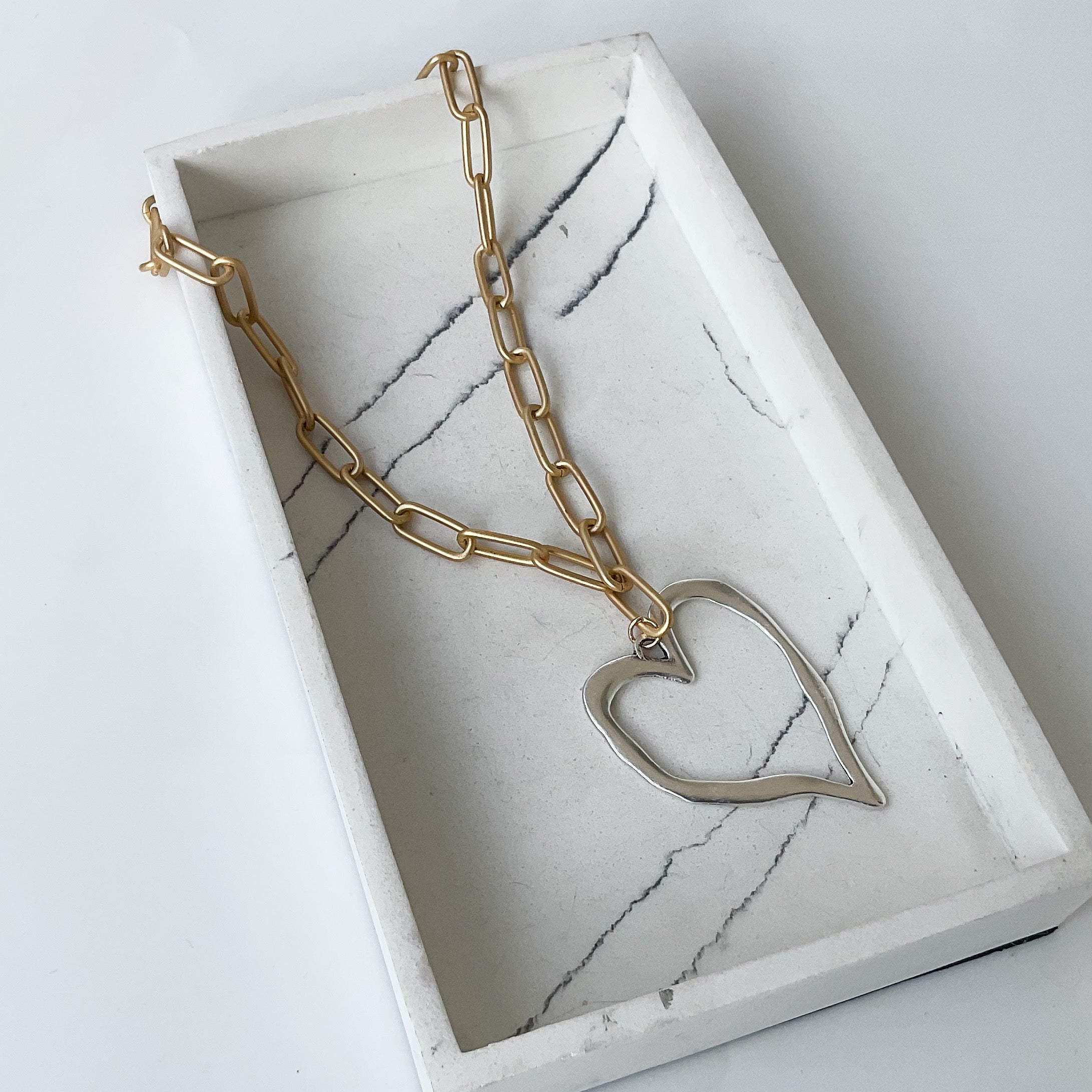 18” XL Paperclip w Heart Pendant