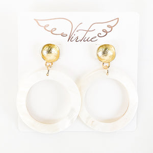 Hammered Post w/ Shell Hoop