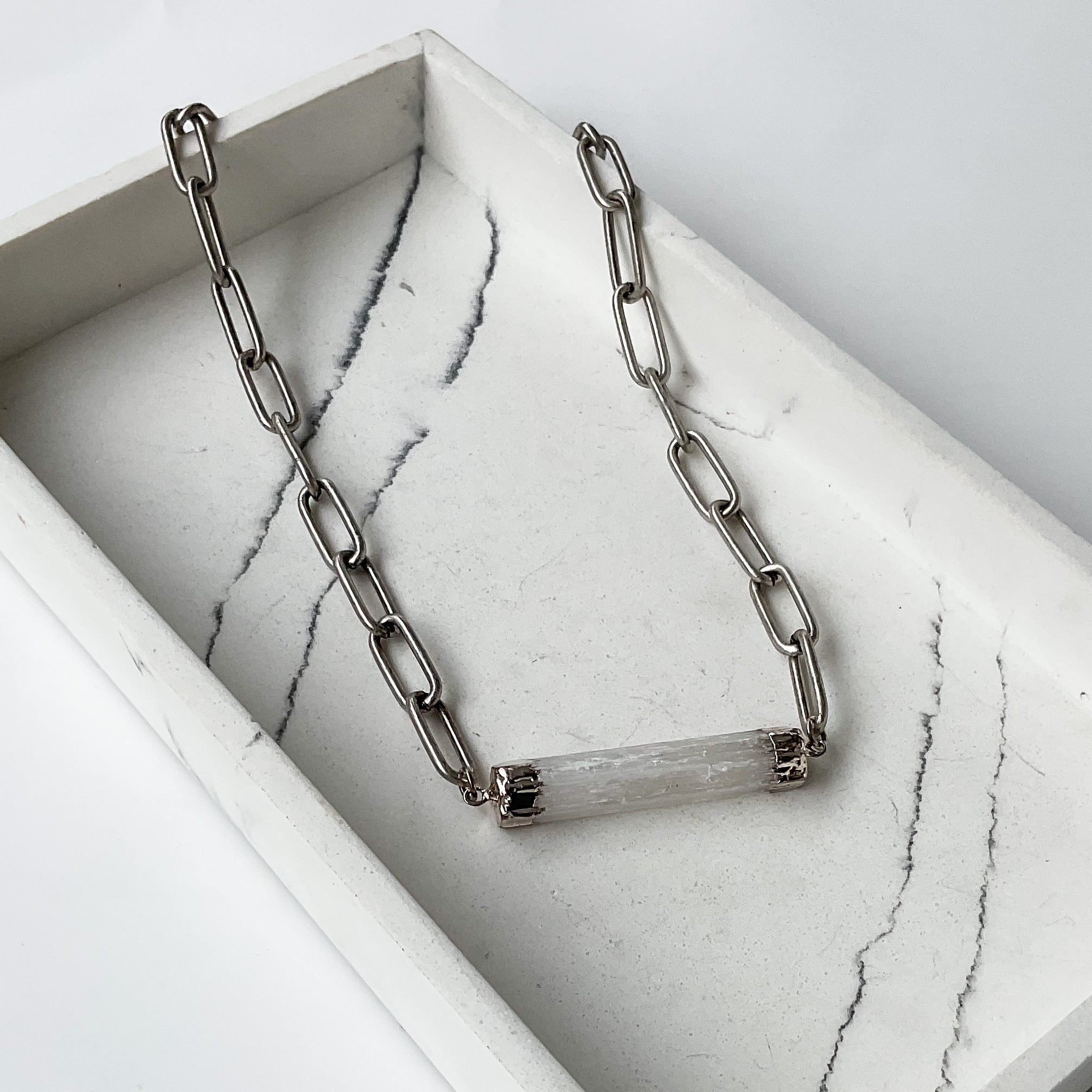 Short Selenite Connector on XL Paperclip