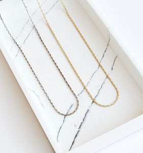 Petite Interlink Chain